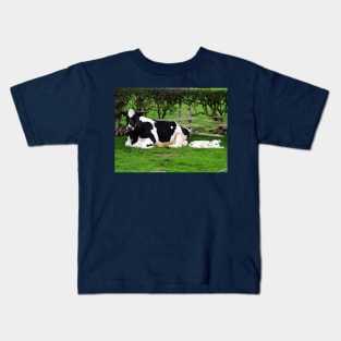 Mum Friesian Cow And Newborn Calf Kids T-Shirt